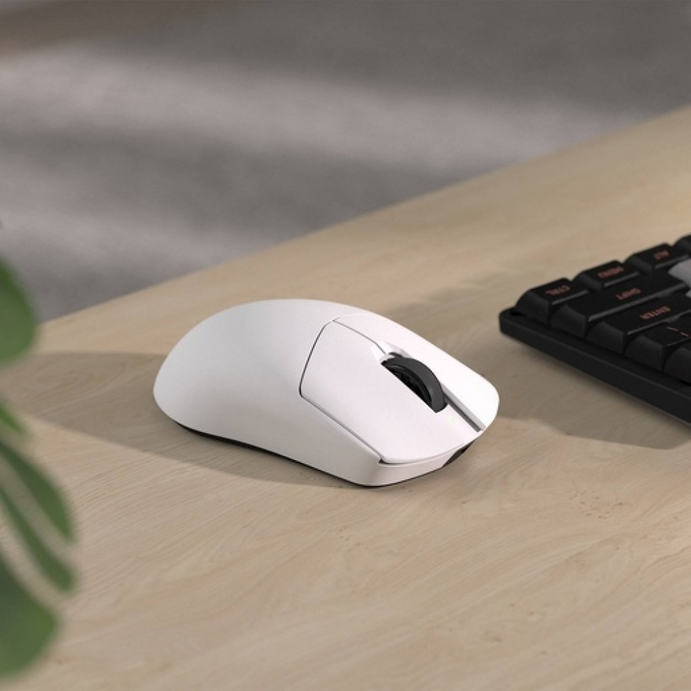 Cougar Revenger Pro 4K – Ultralight Wireless Gaming Mouse White